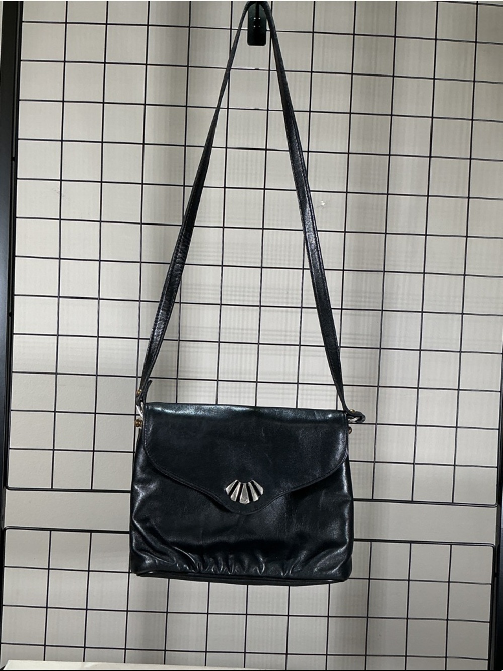 Etienne Aigner Black Leather Crossbody Bag Vintage Minimalist Flap Silver Accent
